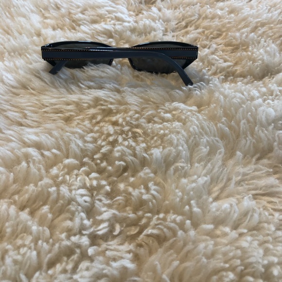 Converse frames w/ prescription sunglasses lenses - Picture 2 of 5